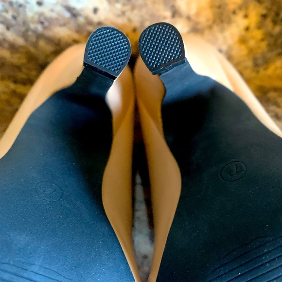 DOLCE by Mojo Moxy Pumps - Picture 5 of 5